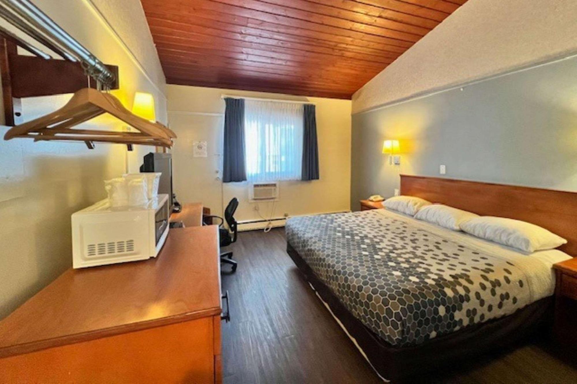 伊科诺村汽车旅馆 卡加利 外观 照片